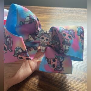 8 in Auntie Kate bow